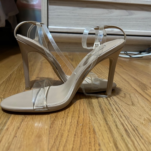 Sandals - Picture 2 of 2